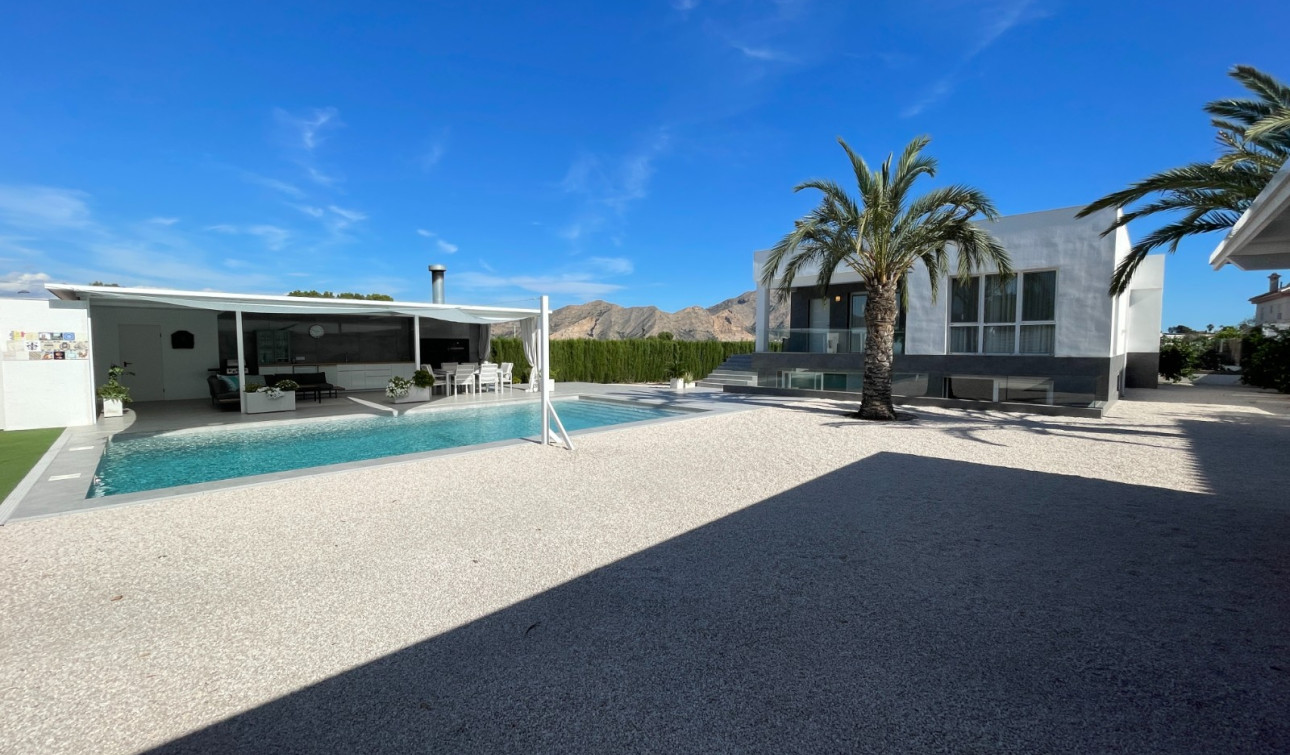 Herverkoop - Vrijstaande villa - Orihuela Costa - Orihuela