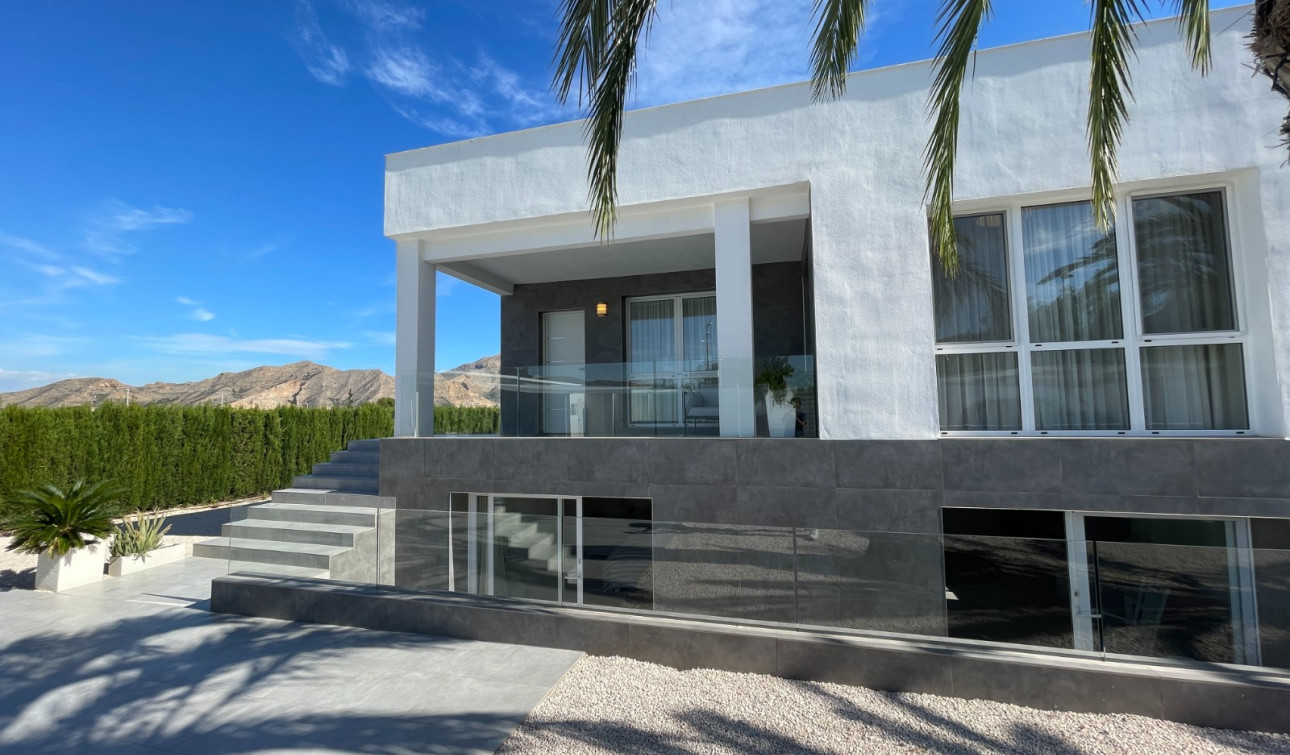 Herverkoop - Vrijstaande villa - Orihuela Costa - Orihuela