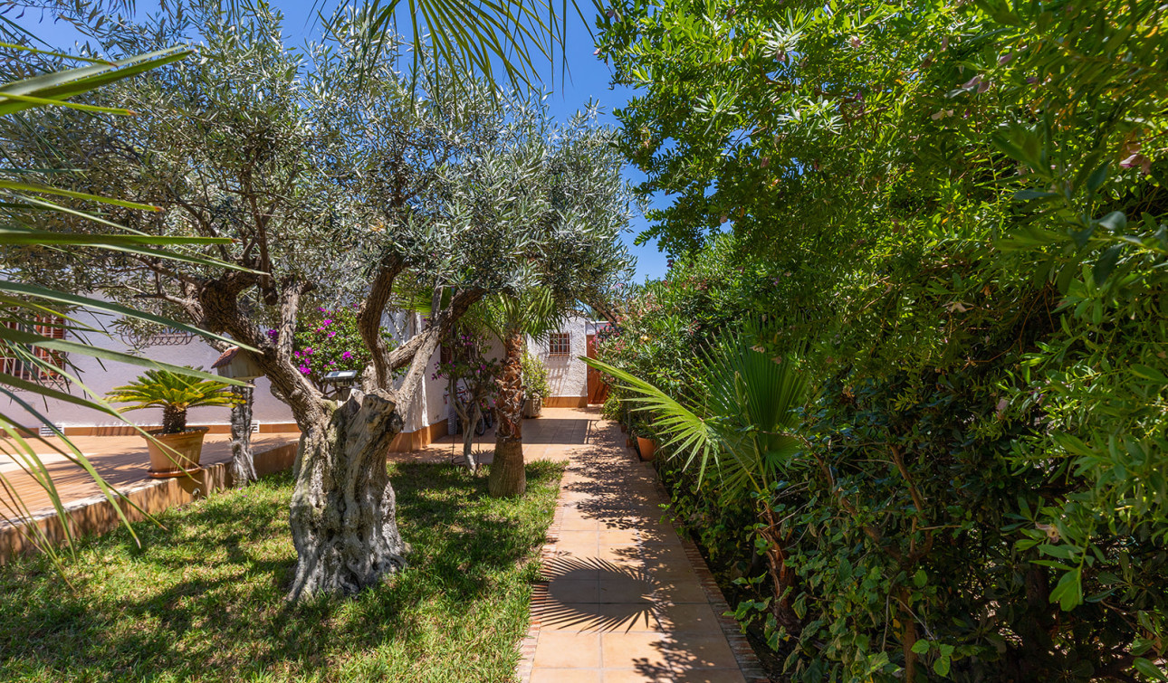 Herverkoop - Vrijstaande villa - Orihuela Costa - Punta Prima