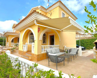 Herverkoop - Vrijstaande villa - Orihuela Costa - Villamartín