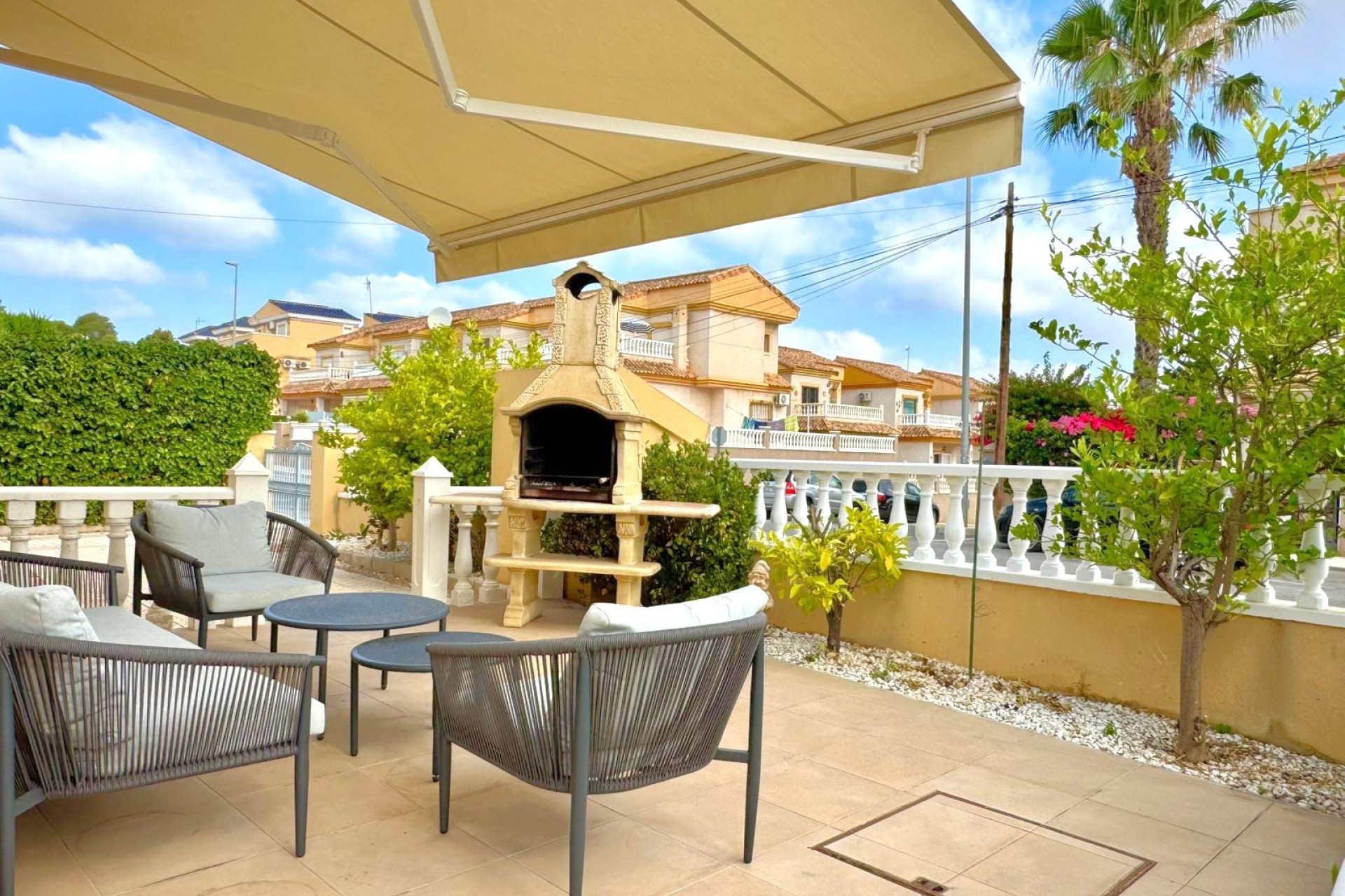 Herverkoop - Vrijstaande villa - Orihuela Costa - Villamartín