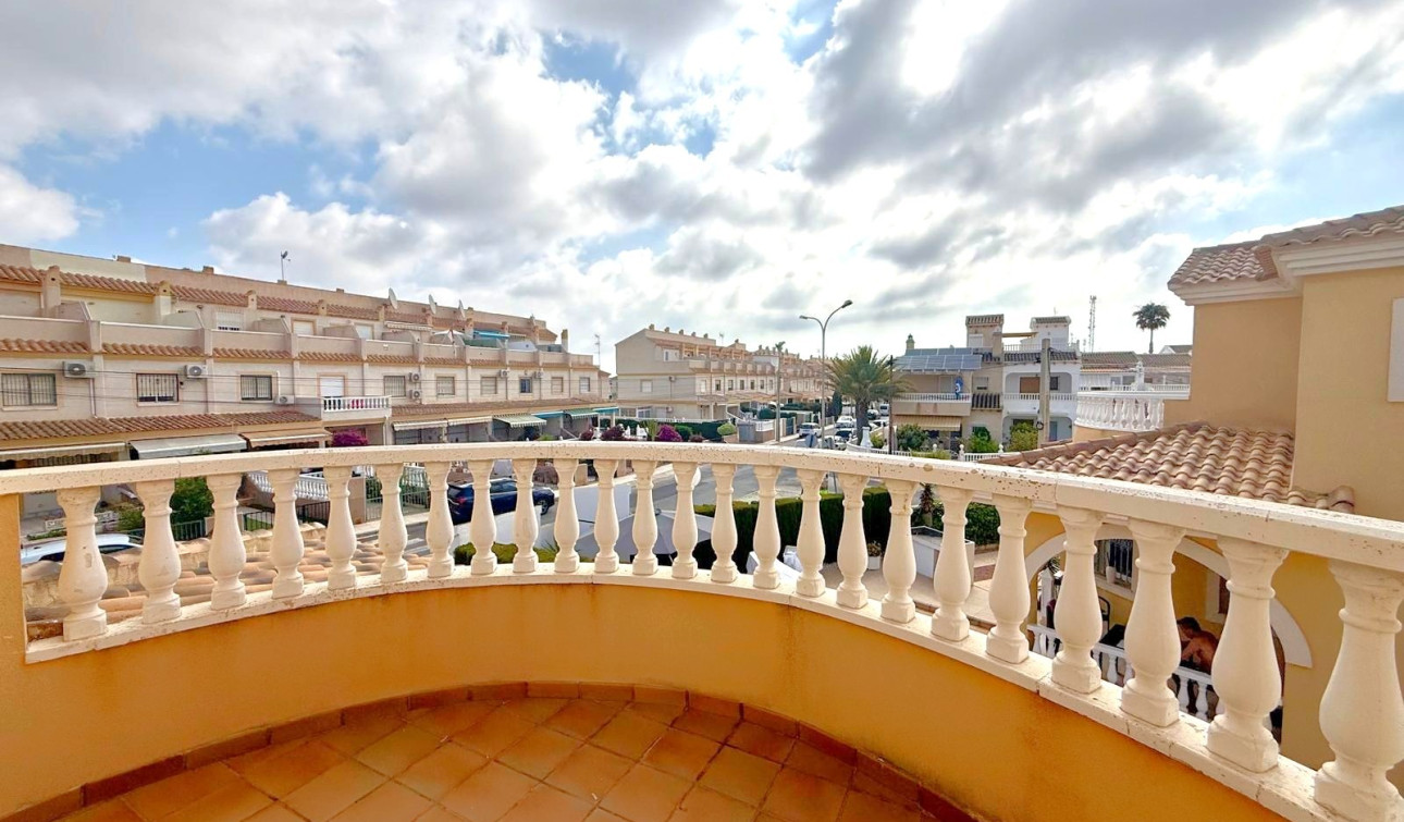 Herverkoop - Vrijstaande villa - Orihuela Costa - Villamartín