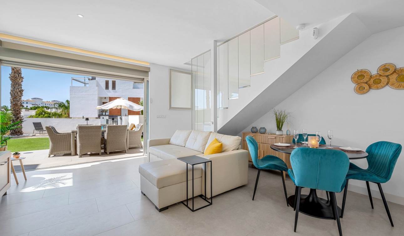 Herverkoop - Vrijstaande villa - Orihuela Costa - Villamartín
