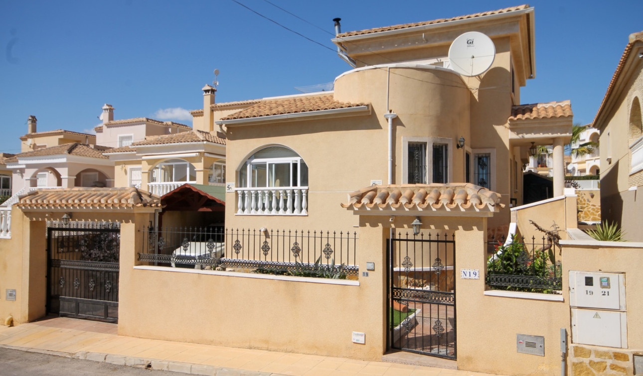 Herverkoop - Vrijstaande villa - Orihuela Costa - Villamartín