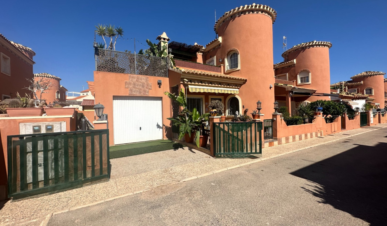 Herverkoop - Vrijstaande villa - Orihuela - Playa Flamenca