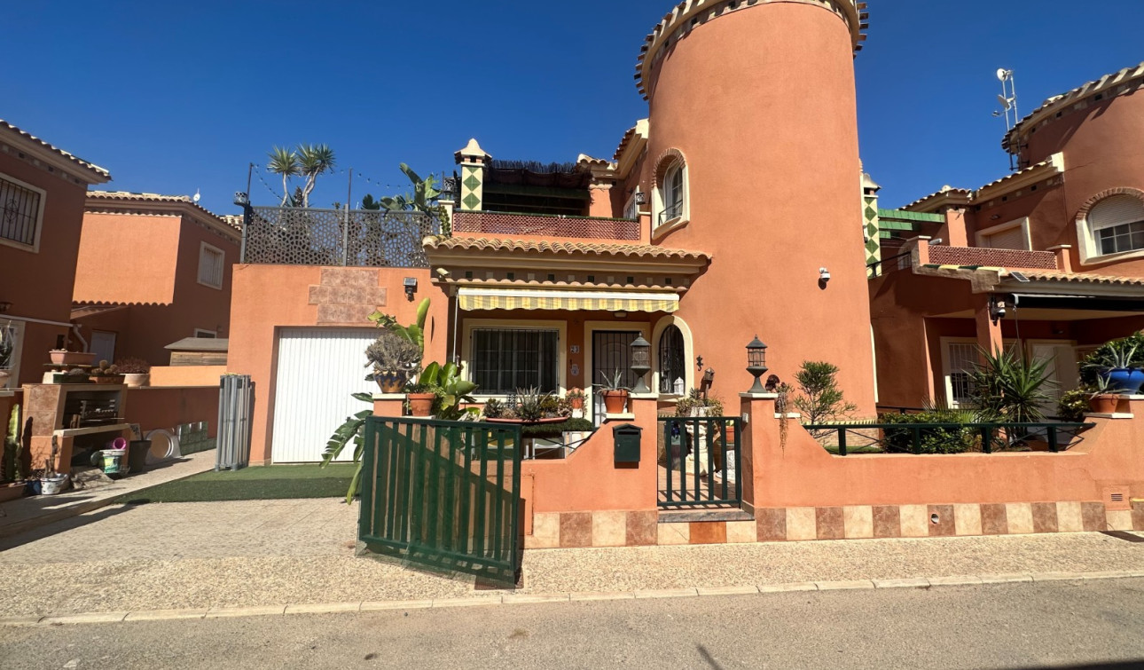 Herverkoop - Vrijstaande villa - Orihuela - Playa Flamenca