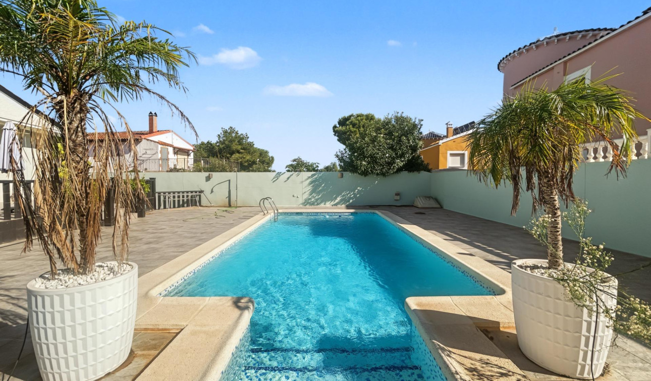 Herverkoop - Vrijstaande villa - Pilar de la Horadada - Pinar de Campoverde