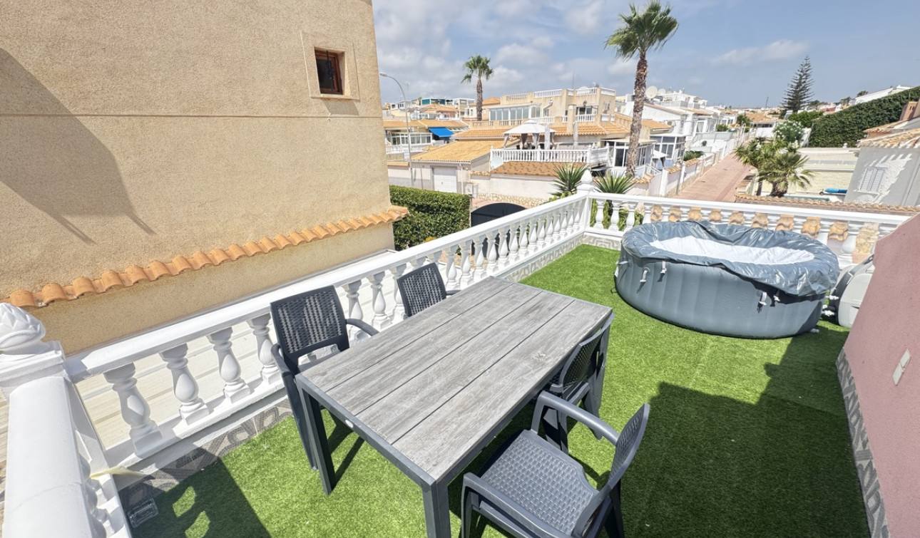 Herverkoop - Vrijstaande villa - Playa Flamenca - La Florida