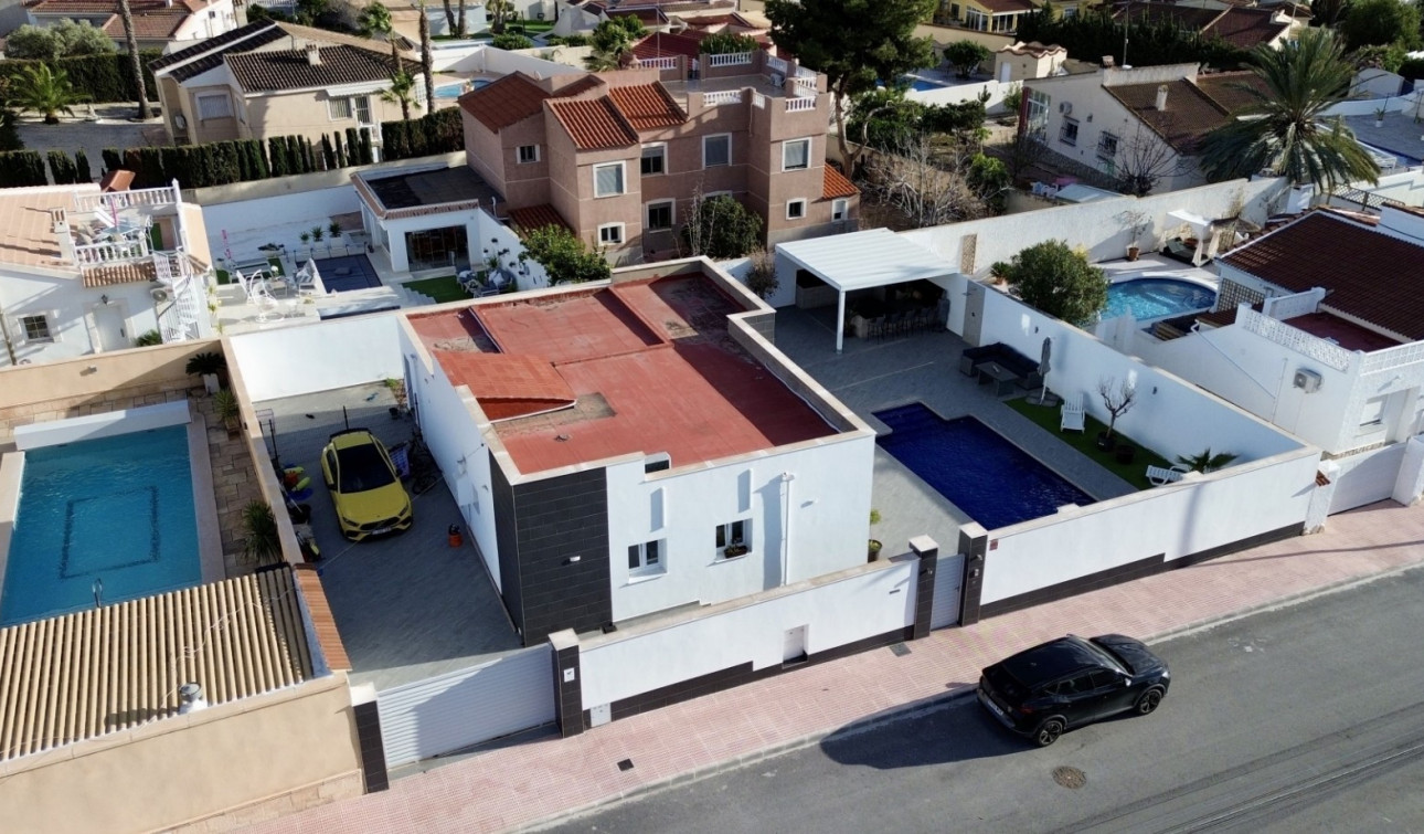 Herverkoop - Vrijstaande villa - Rojales - Ciudad Quesada