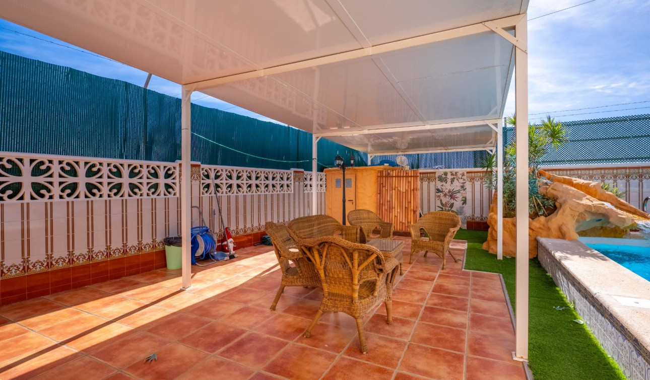 Herverkoop - Vrijstaande villa - Torrevieja - El chaparral