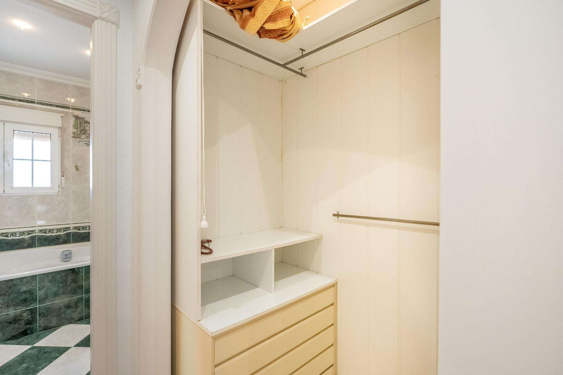 Herverkoop - Vrijstaande villa - Torrevieja - El chaparral