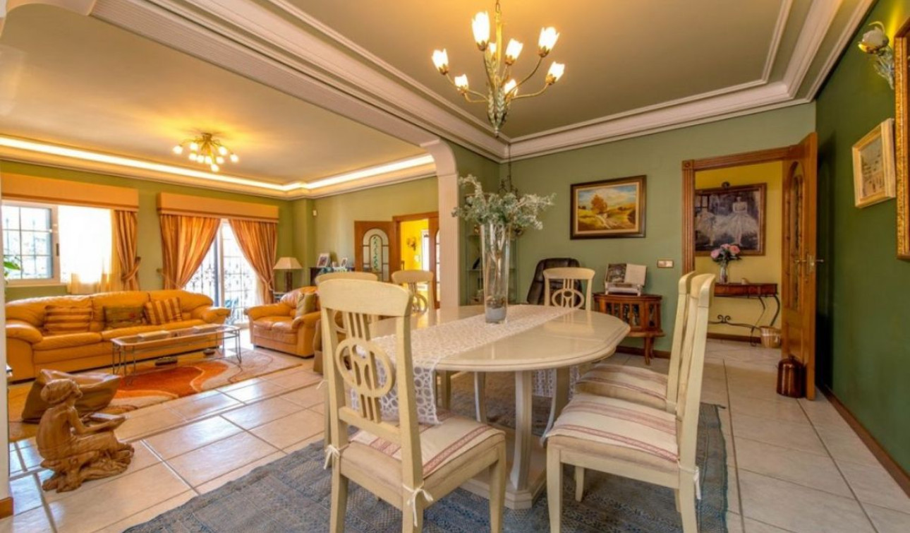 Herverkoop - Vrijstaande villa - Torrevieja - La Mata