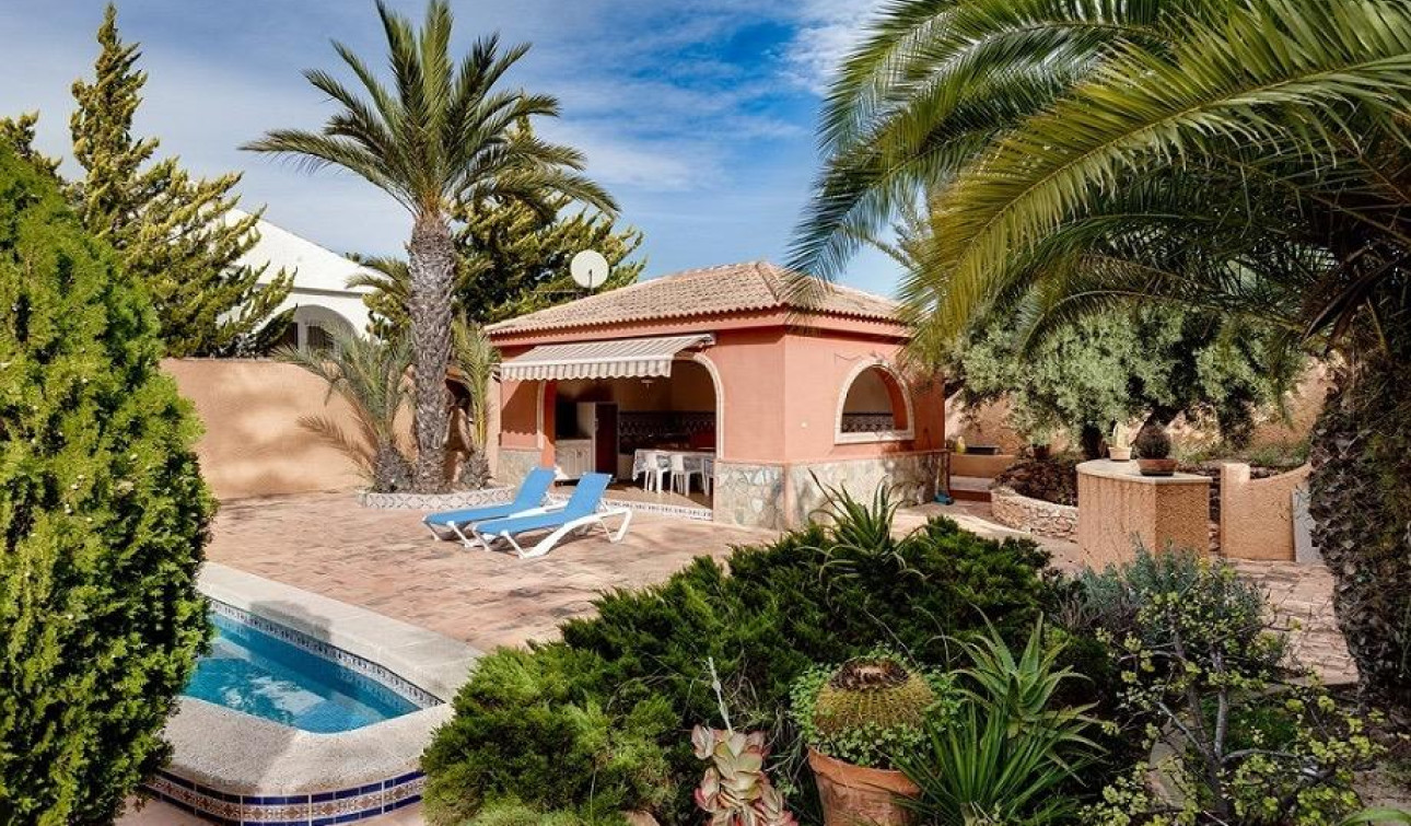 Herverkoop - Vrijstaande villa - Torrevieja - La Siesta - El Salado - Torreta