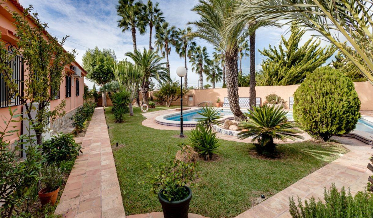 Herverkoop - Vrijstaande villa - Torrevieja - La Siesta - El Salado - Torreta