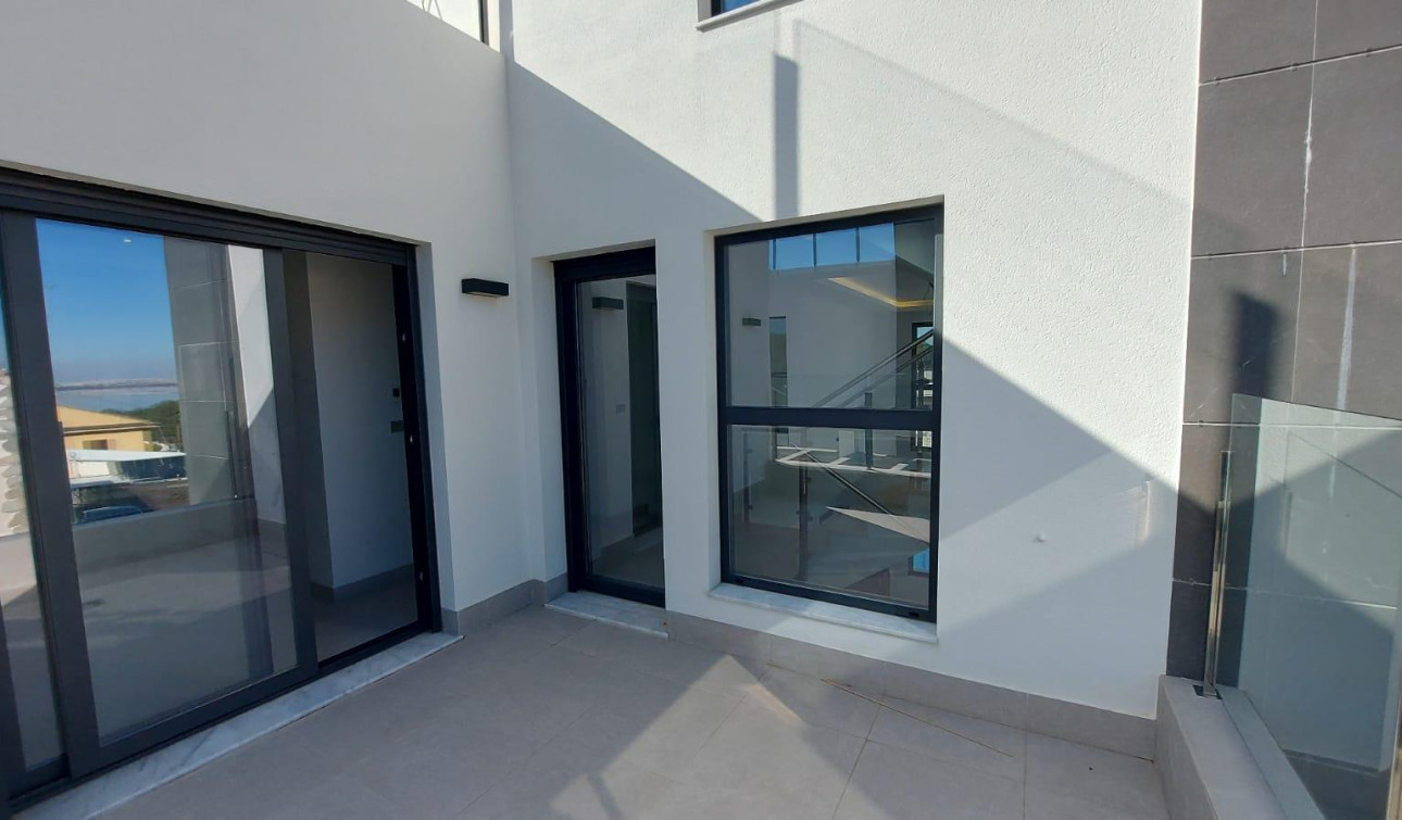 Herverkoop - Vrijstaande villa - Torrevieja - Los Balcones