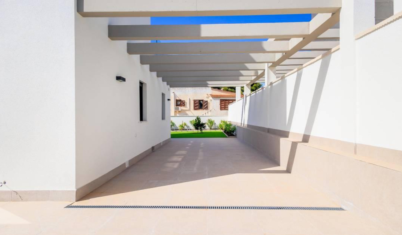Herverkoop - Vrijstaande villa - Torrevieja - Los Balcones