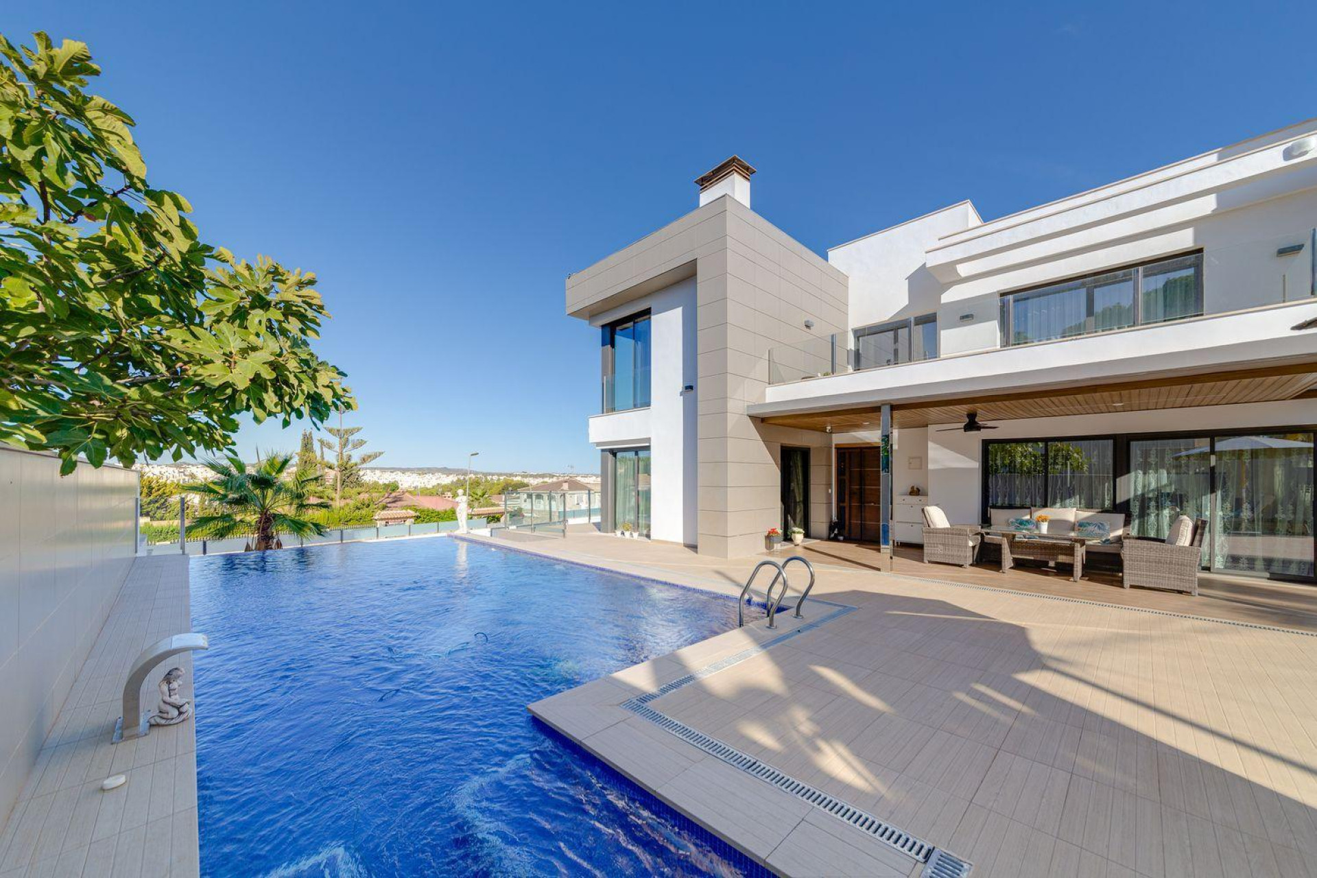 Herverkoop - Vrijstaande villa - Torrevieja - Los Balcones