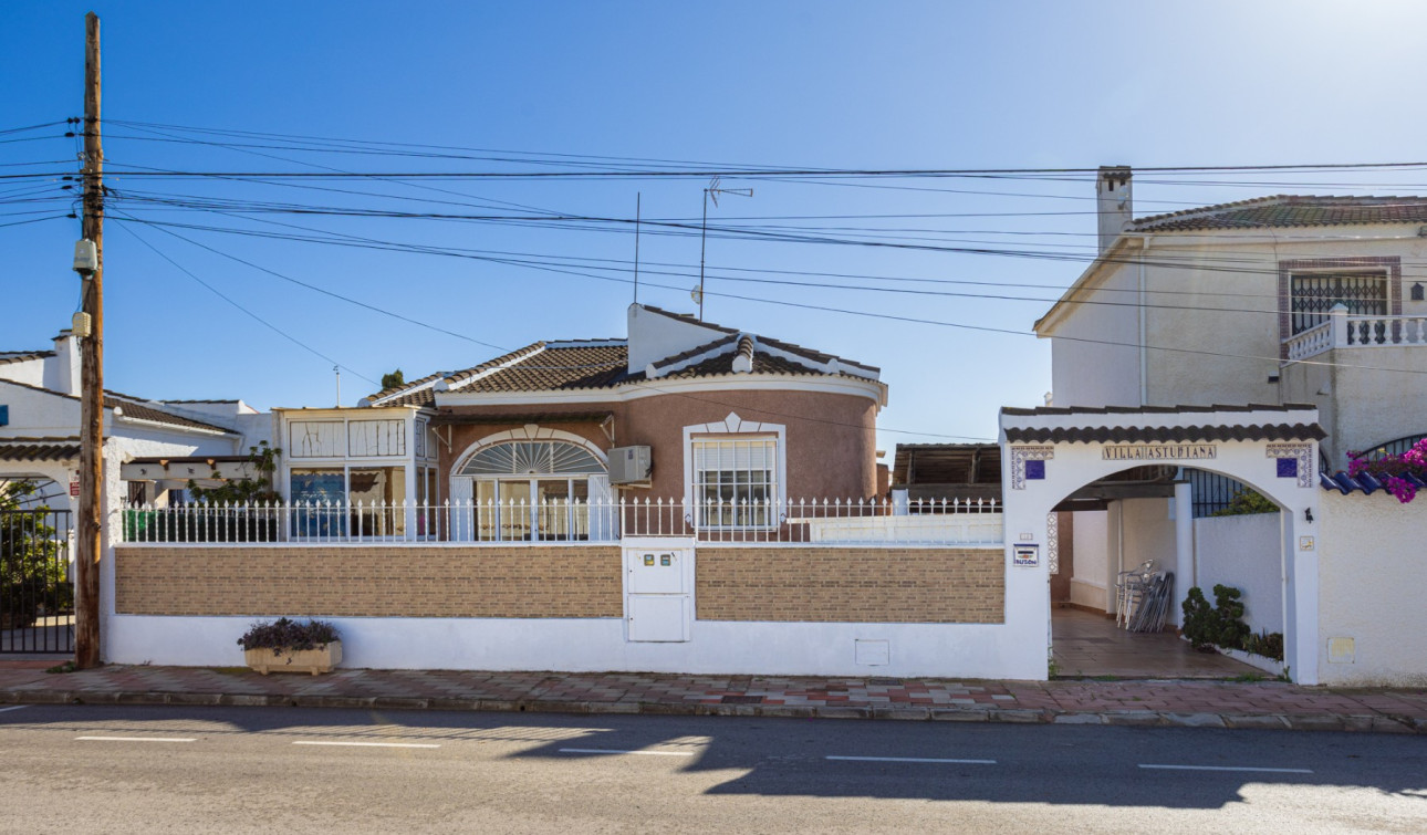 Herverkoop - Vrijstaande villa - Torrevieja - Urbanización San Luis