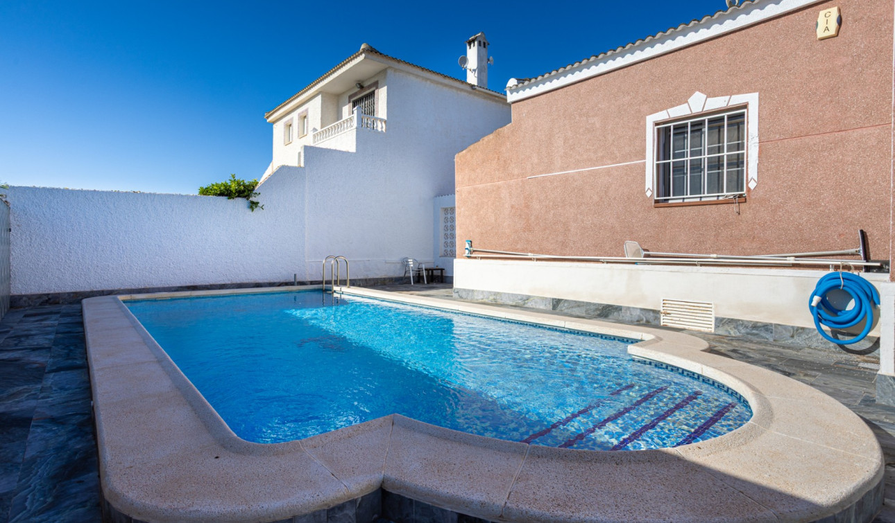 Herverkoop - Vrijstaande villa - Torrevieja - Urbanización San Luis