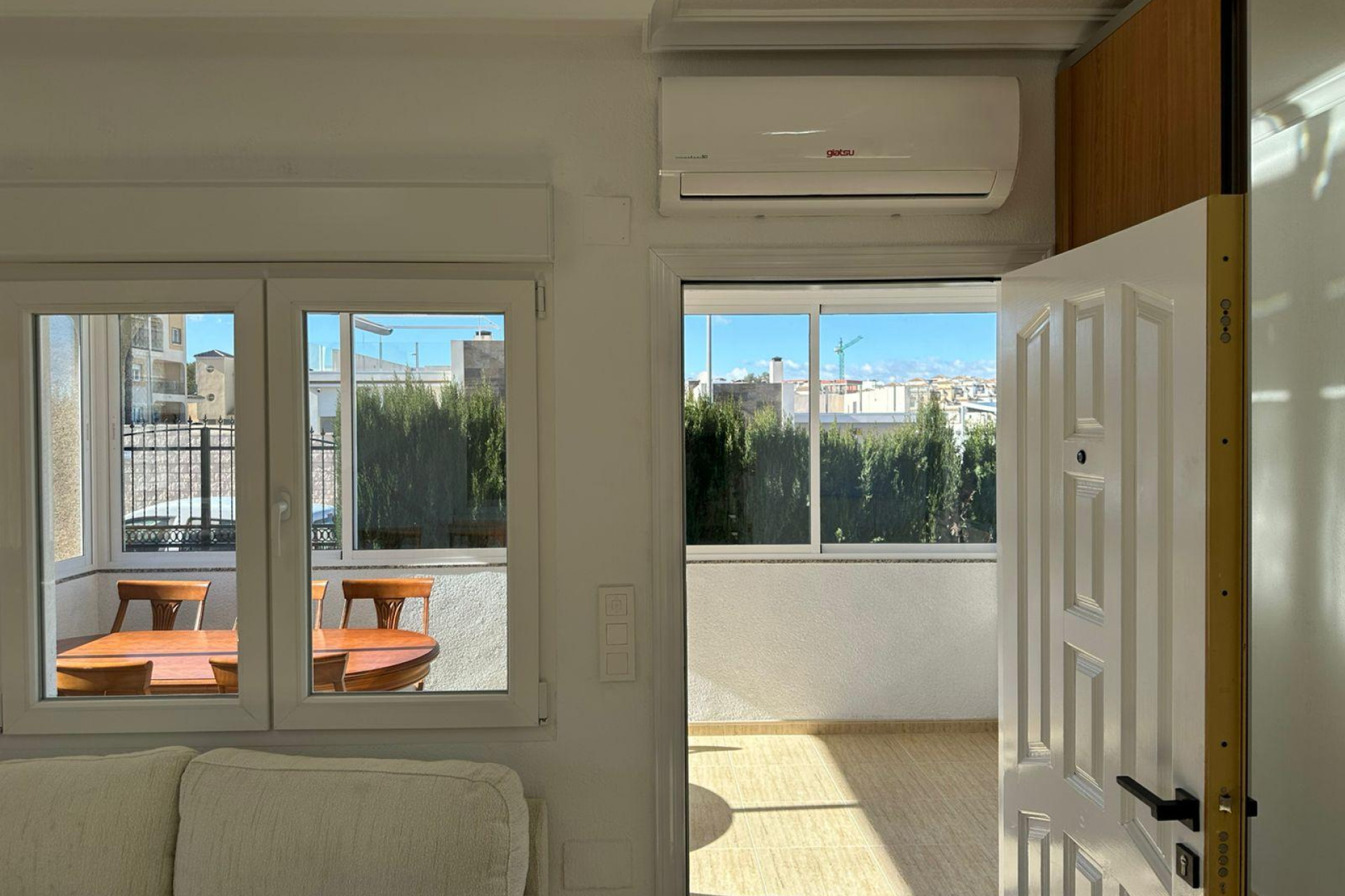 Herverkoop - Vrijstaande villa - Torrevieja - VILLAMARTIN