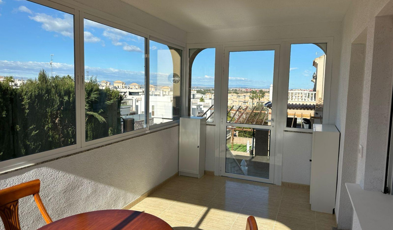 Herverkoop - Vrijstaande villa - Torrevieja - VILLAMARTIN