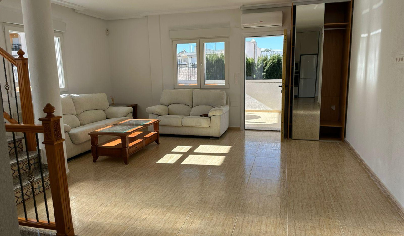 Herverkoop - Vrijstaande villa - Torrevieja - VILLAMARTIN