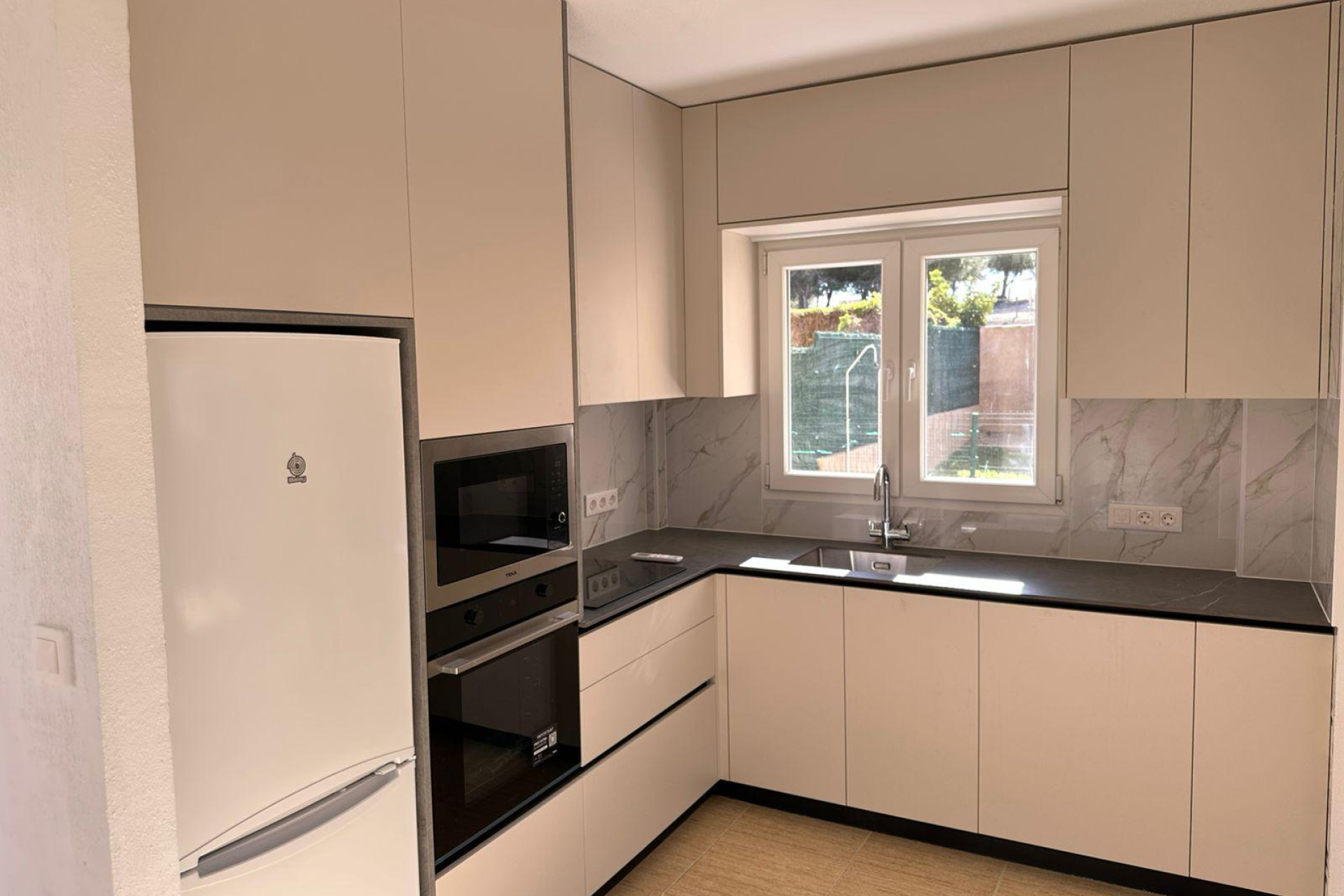 Herverkoop - Vrijstaande villa - Torrevieja - VILLAMARTIN
