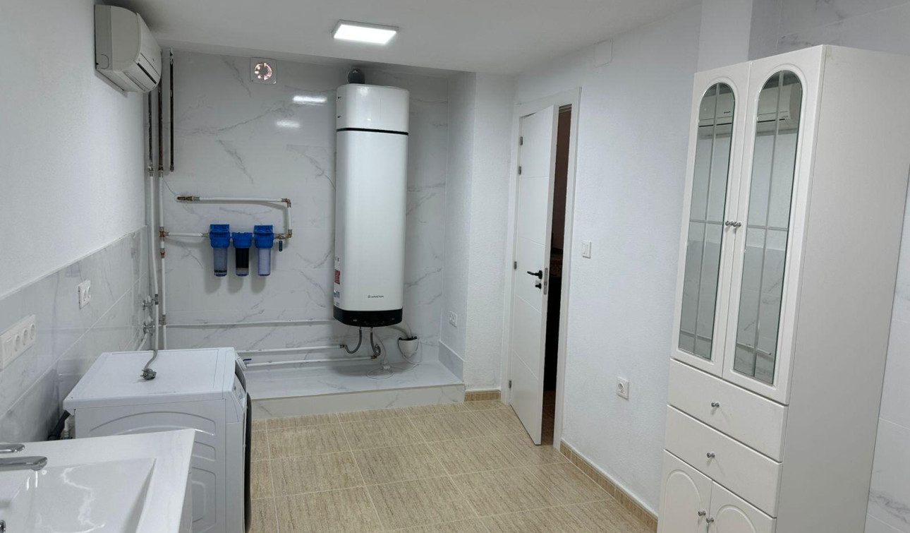 Herverkoop - Vrijstaande villa - Torrevieja - VILLAMARTIN