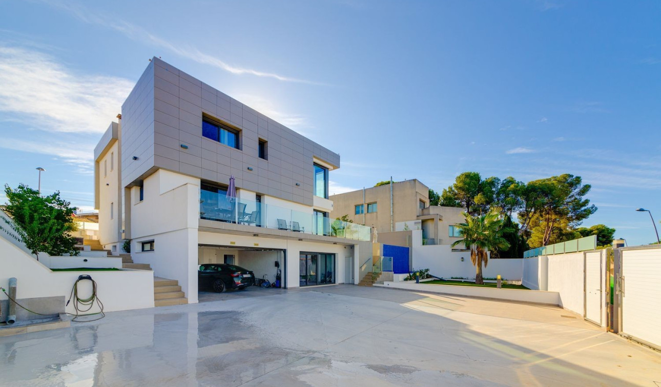 Herverkoop - Vrijstaande villa - Torrevieja