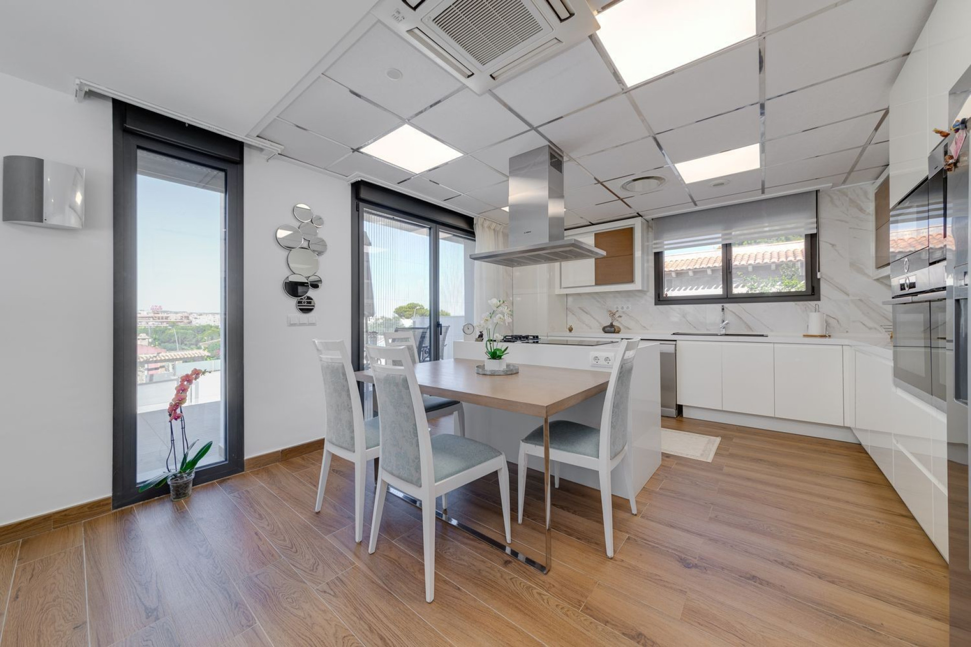 Herverkoop - Vrijstaande villa - Torrevieja