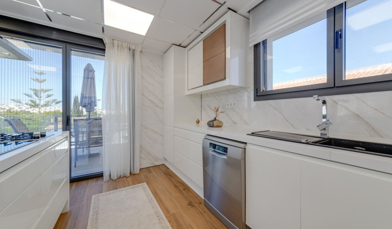 Herverkoop - Vrijstaande villa - Torrevieja