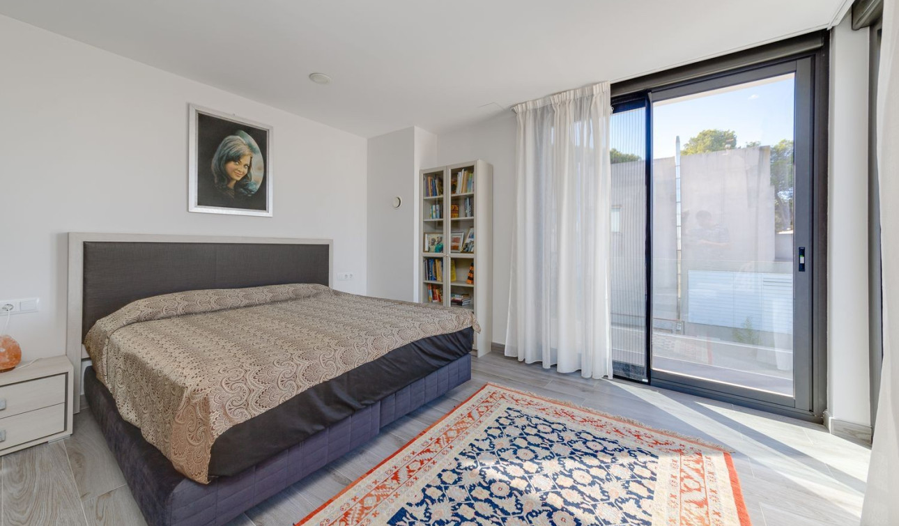 Herverkoop - Vrijstaande villa - Torrevieja