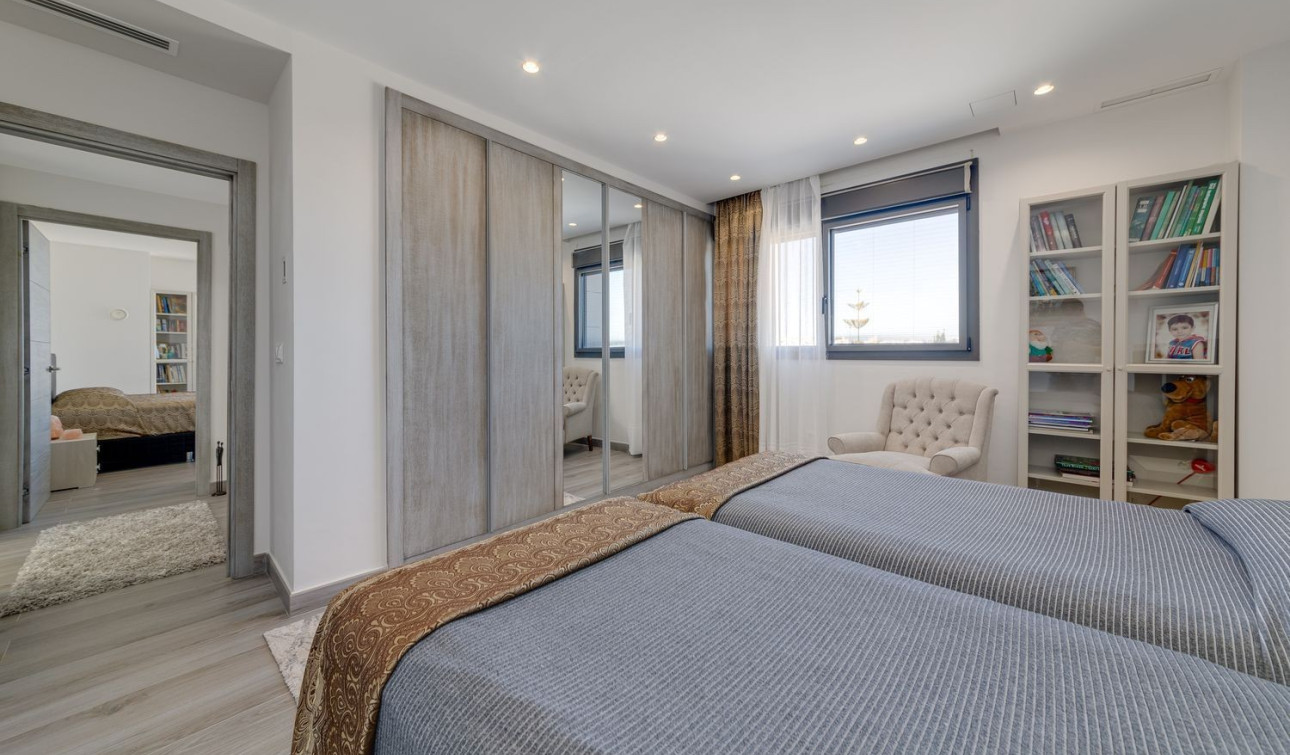 Herverkoop - Vrijstaande villa - Torrevieja