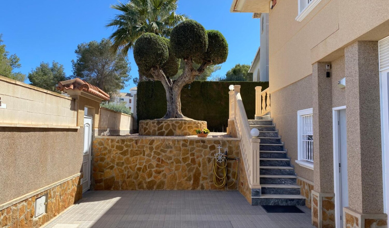 Herverkoop - Vrijstaande villa - Villamartín - El Galan