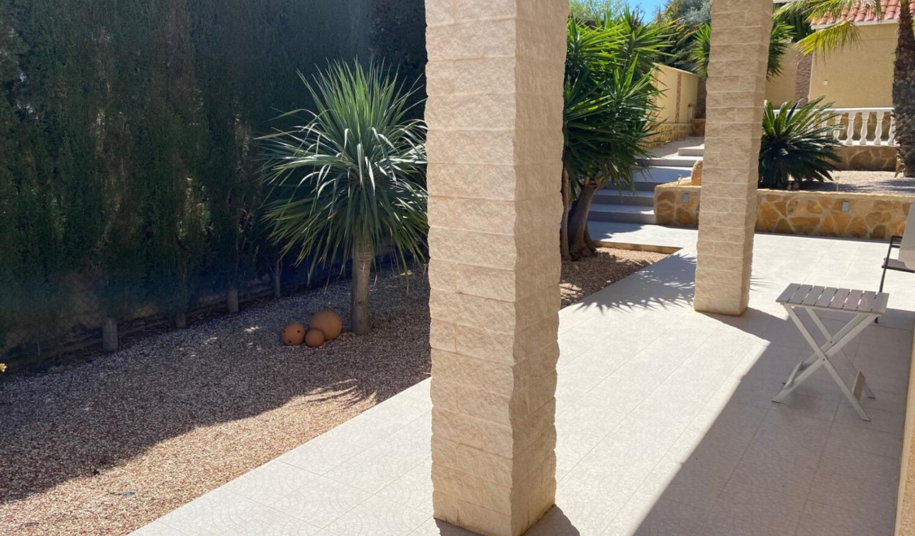 Herverkoop - Vrijstaande villa - Villamartín - El Galan