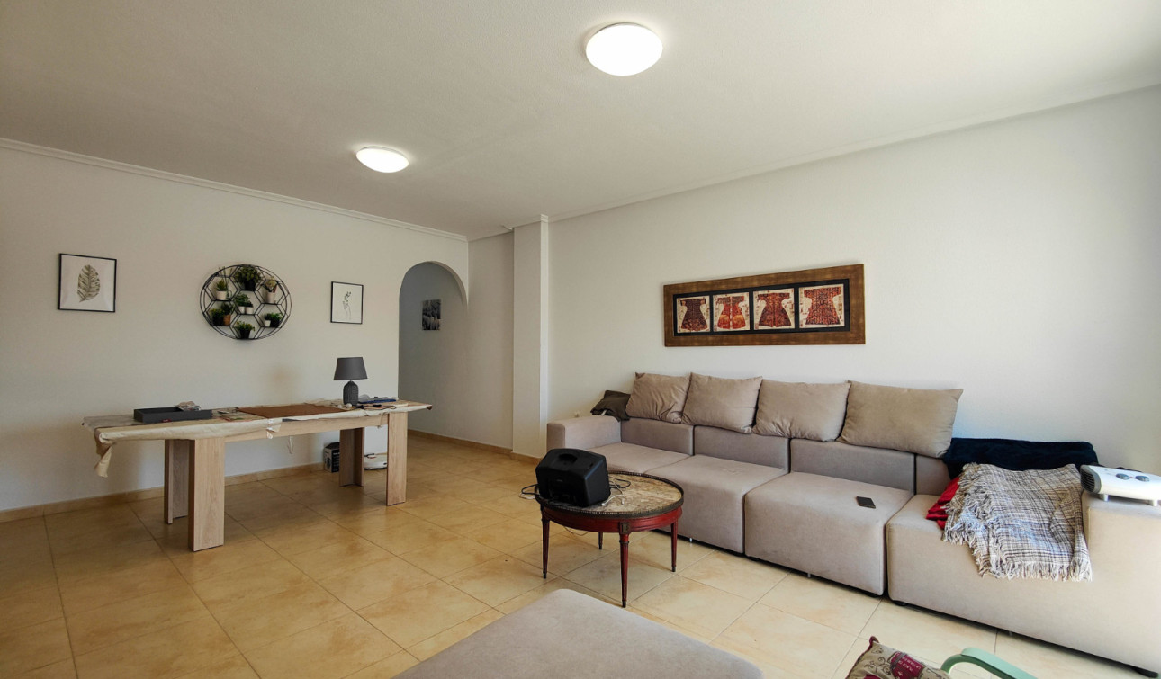 Lange Termijn Verhuur - Appartement / Flat - Torrevieja - Antonio Machado