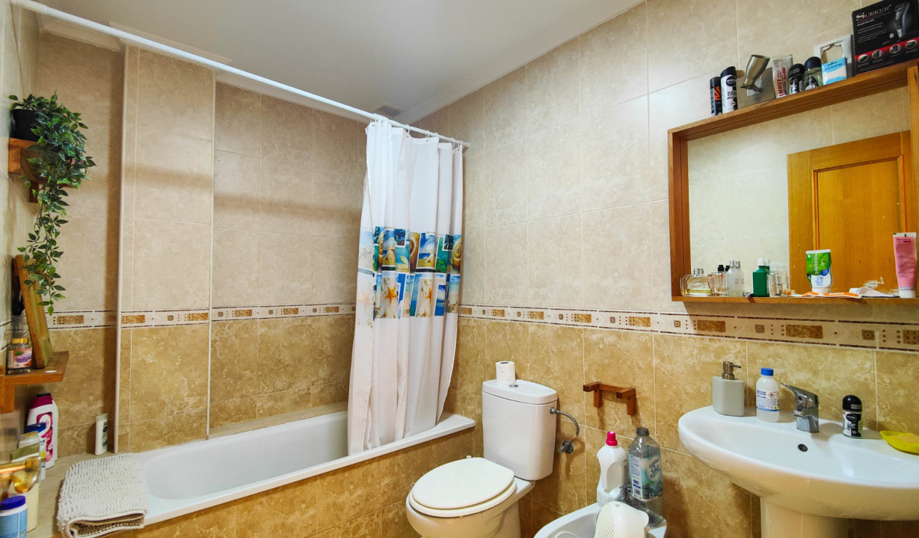 Lange Termijn Verhuur - Appartement / Flat - Torrevieja - Antonio Machado