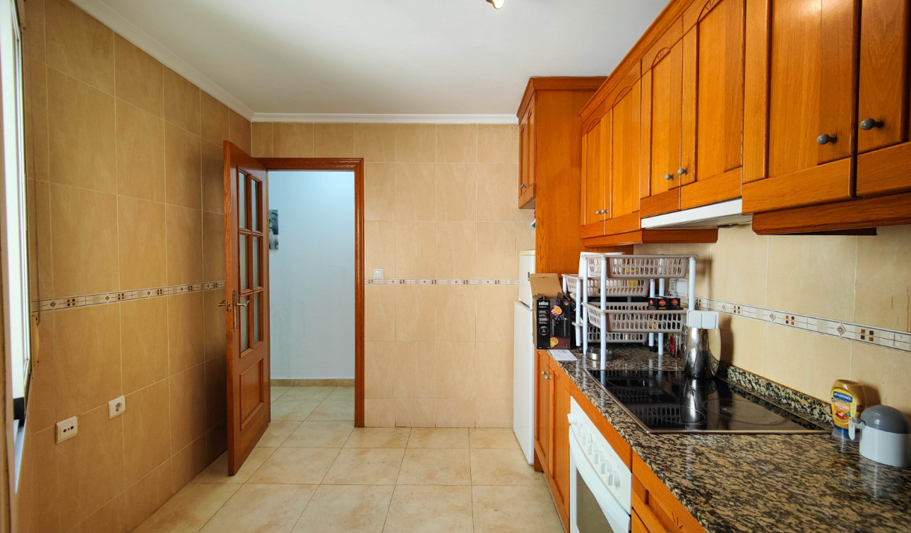 Lange Termijn Verhuur - Appartement / Flat - Torrevieja - Antonio Machado