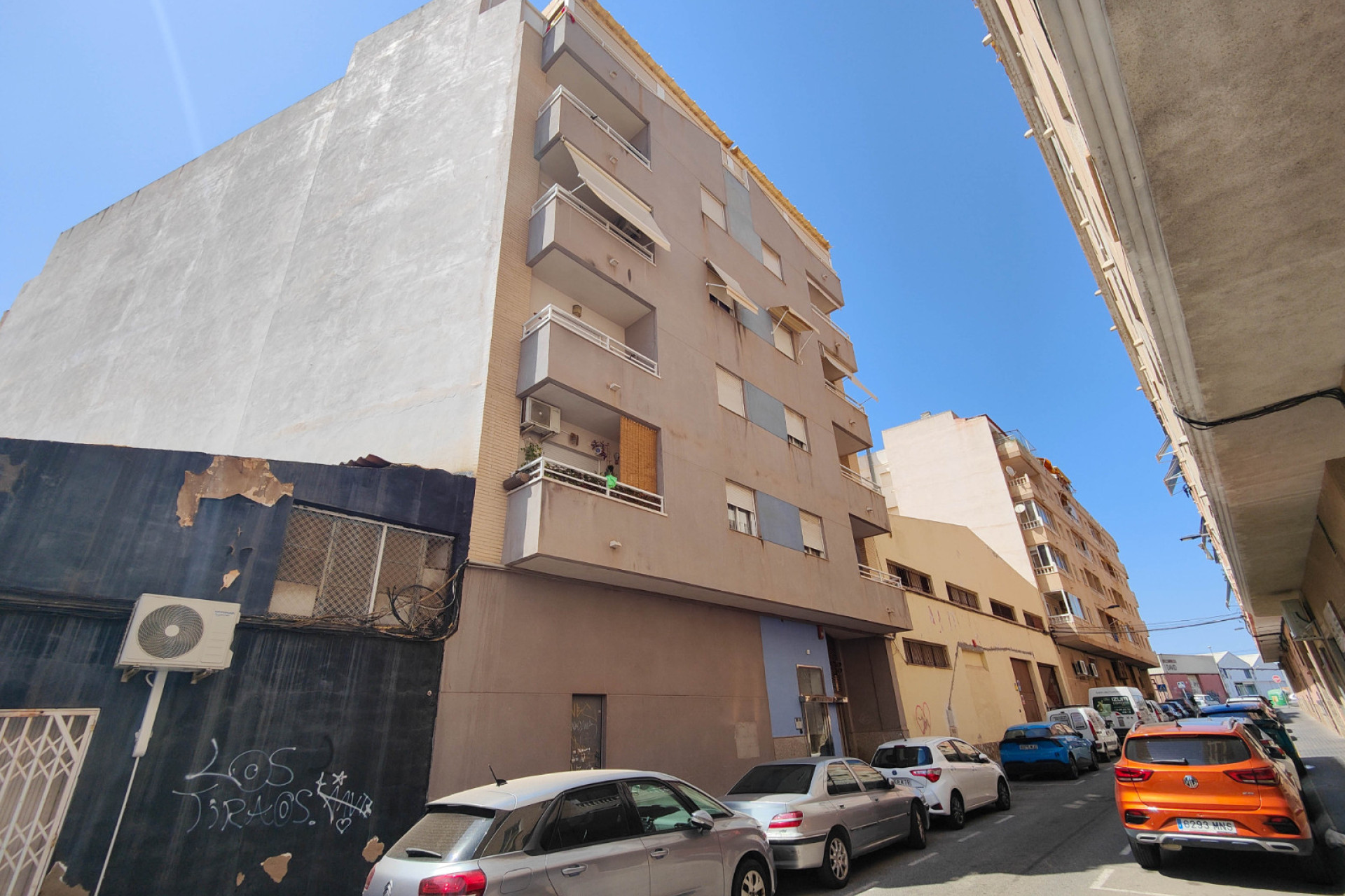 Lange Termijn Verhuur - Appartement / Flat - Torrevieja - Antonio Machado