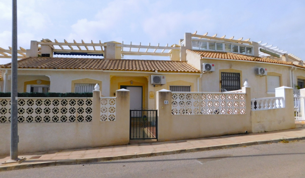 Lange Termijn Verhuur - Appartement / Flat - Villamartín