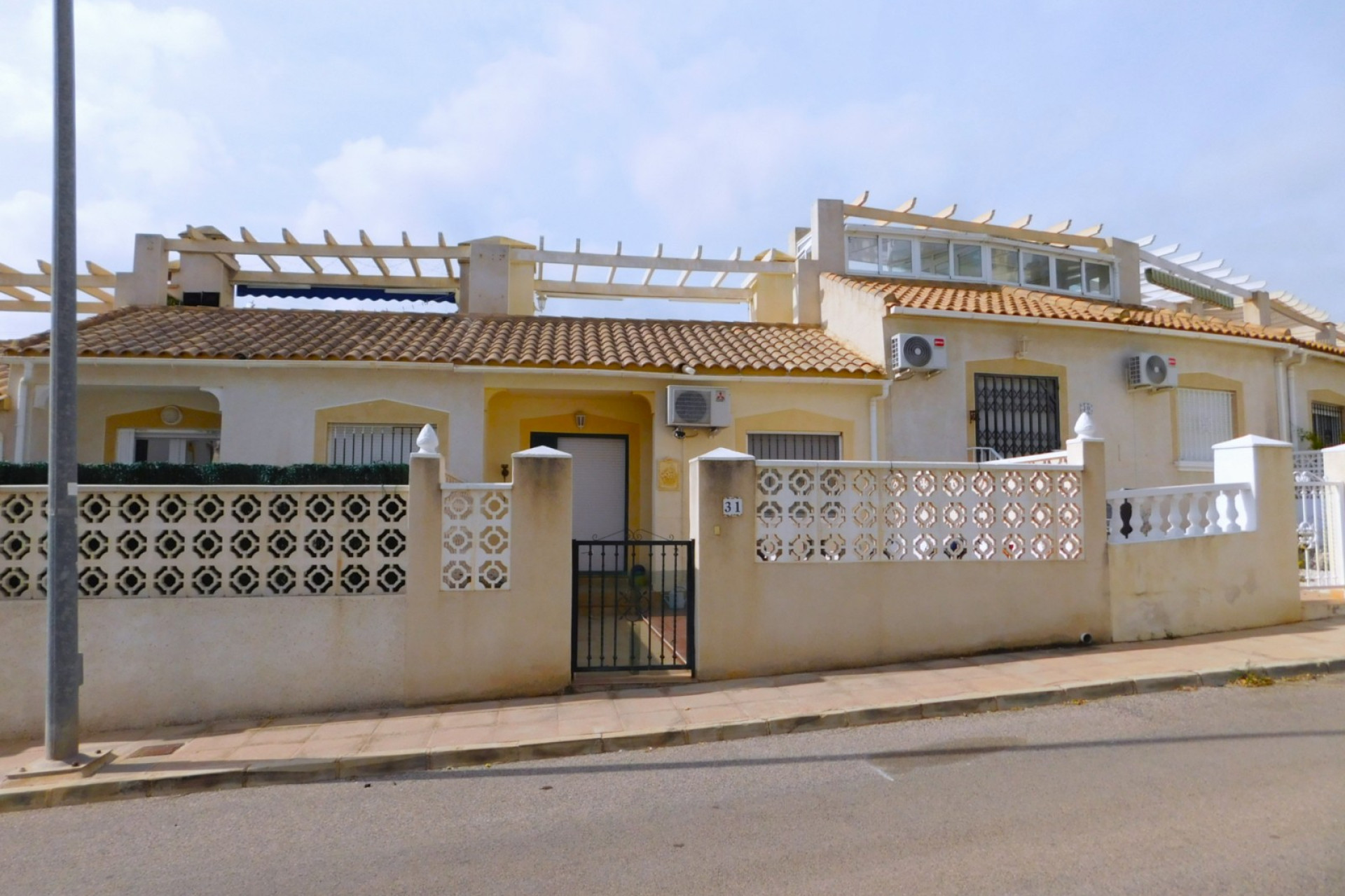 Lange Termijn Verhuur - Appartement / Flat - Villamartín