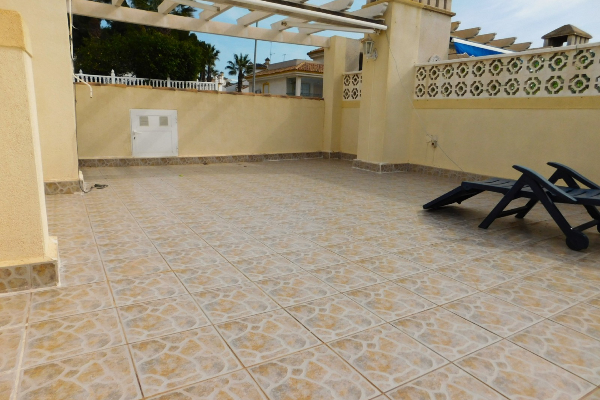 Lange Termijn Verhuur - Appartement / Flat - Villamartín