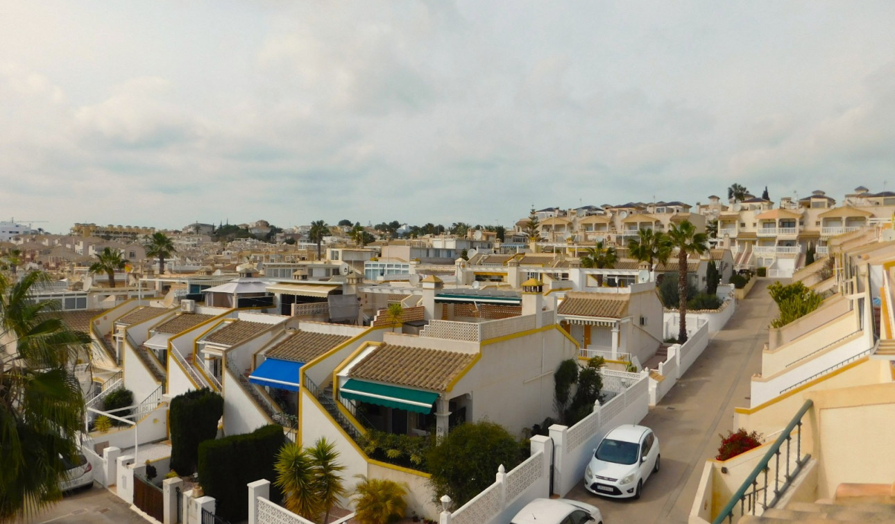 Lange Termijn Verhuur - Appartement / Flat - Villamartín