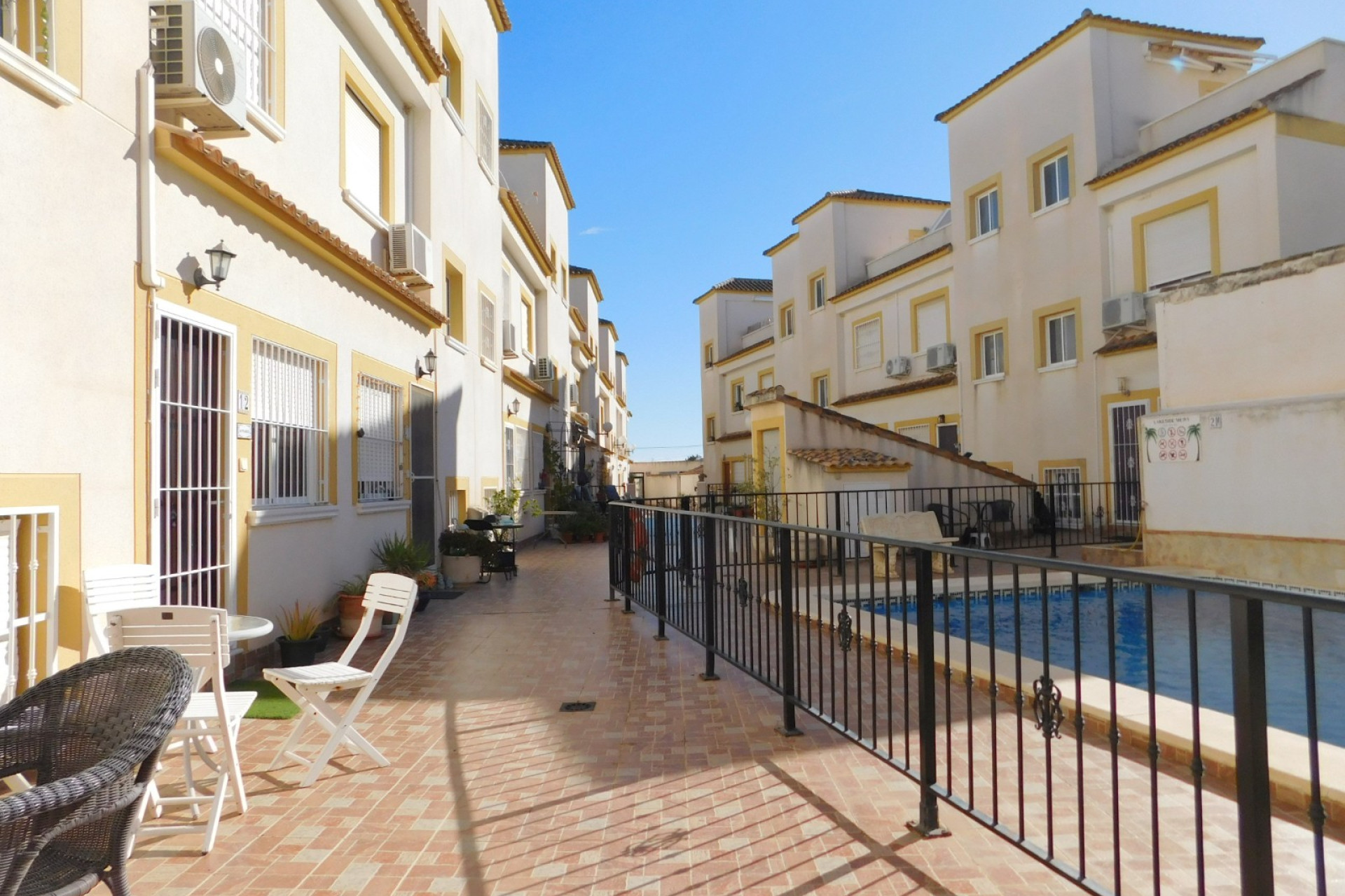 Long Term Rental - Town House - Torremendo