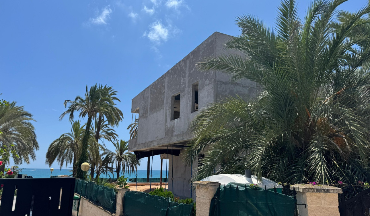Nouvelle construction - Villa Individuelle - Orihuela Costa - Punta Prima
