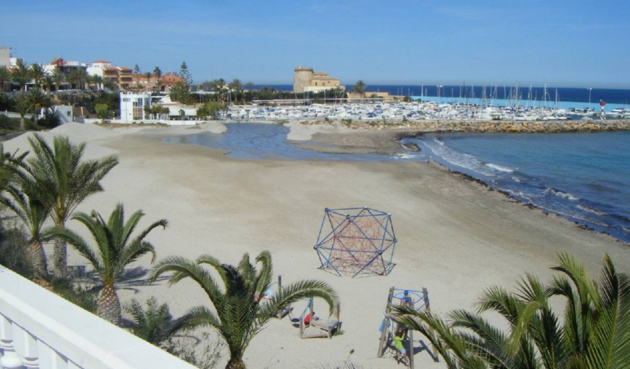 Nouvelle construction - Villa Individuelle - Pilar de la Horadada - pueblo