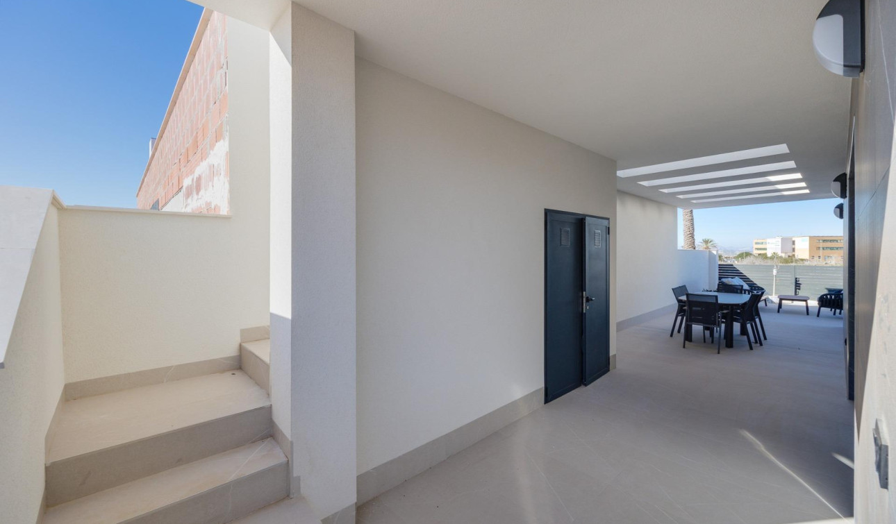 Nouvelle construction - Villa Individuelle - Torrevieja - Sector 25
