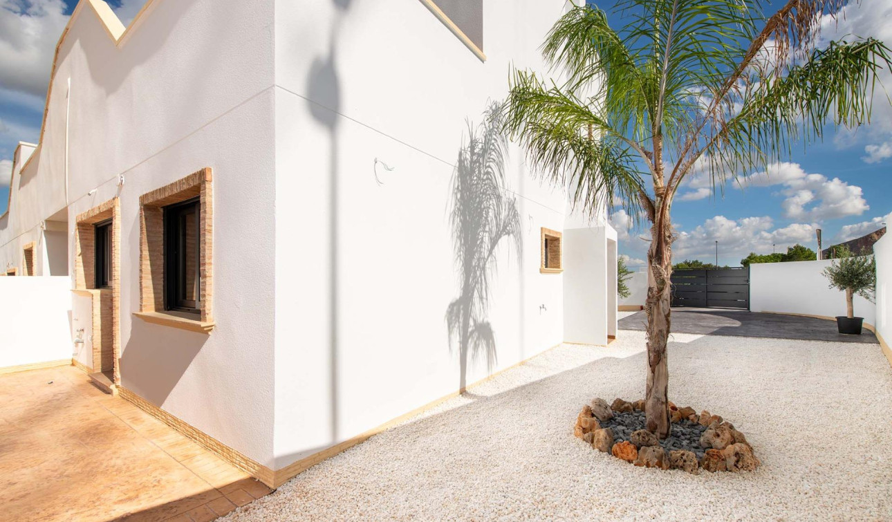 Obra nueva - Casa de Pueblo - Cox - San Fernando