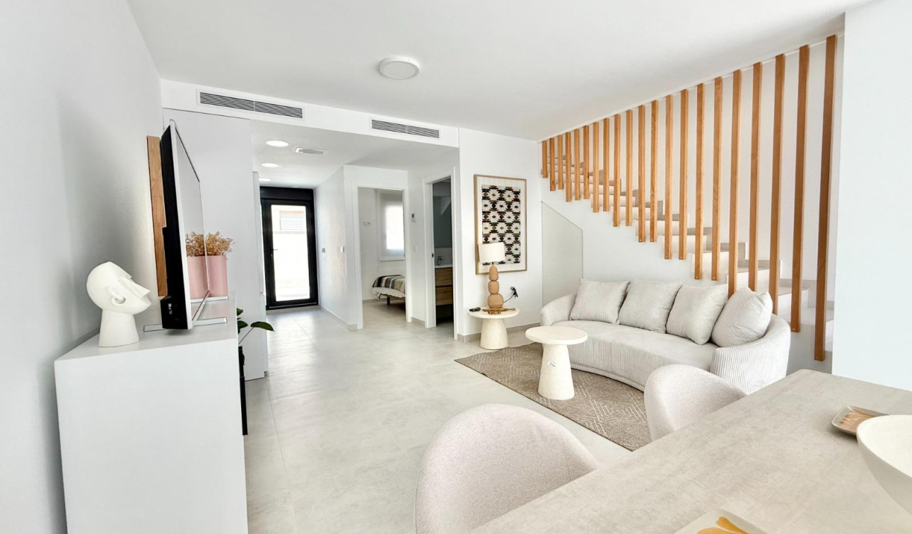 Obra nueva - Casa de Pueblo - Cox - San Fernando