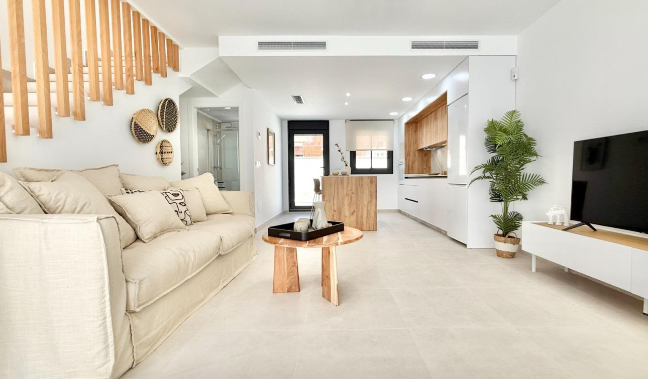 Obra nueva - Casa de Pueblo - Cox - San Fernando